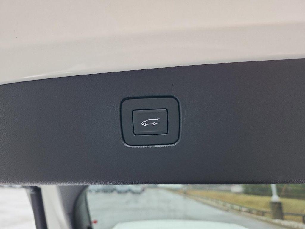 new 2026 Buick Envista car, priced at $27,155