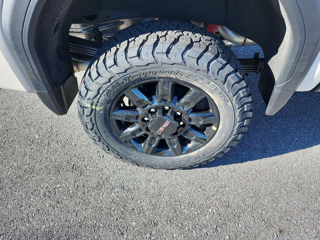 new 2026 GMC Sierra 2500 car, priced at $83,608