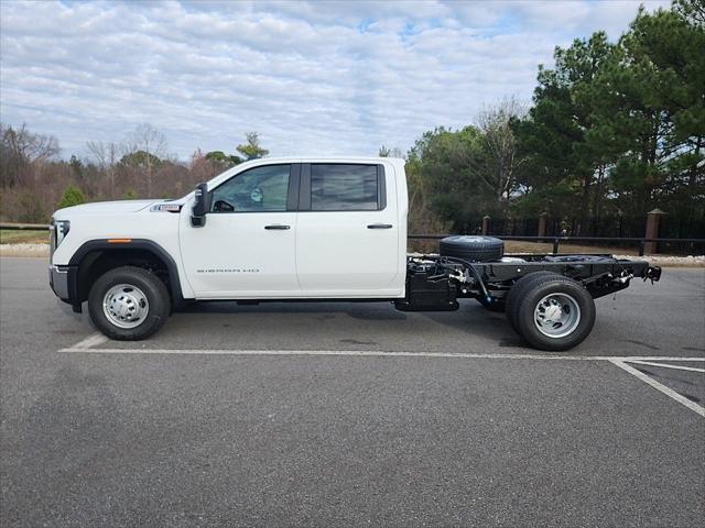 new 2025 GMC Sierra 3500 car, priced at $63,356