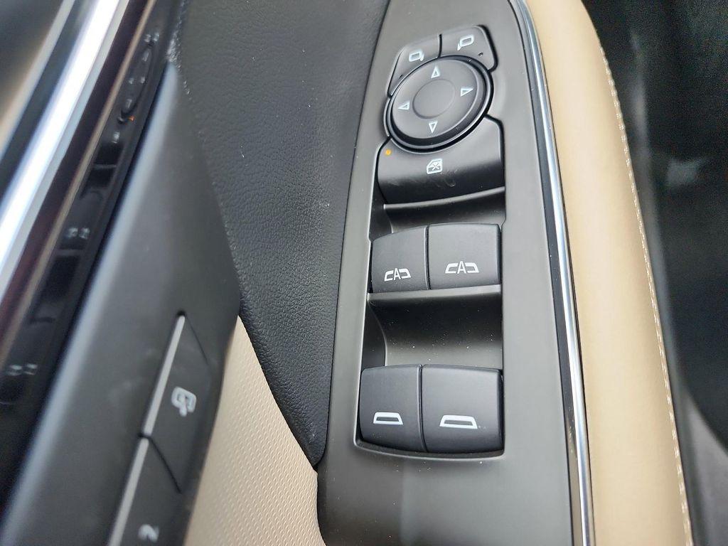 new 2025 Buick Envision car, priced at $34,106