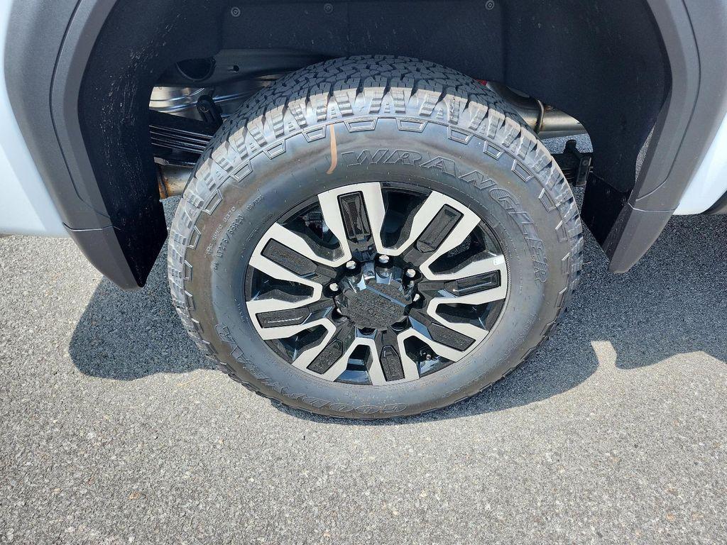 new 2025 GMC Sierra 2500 car, priced at $87,958