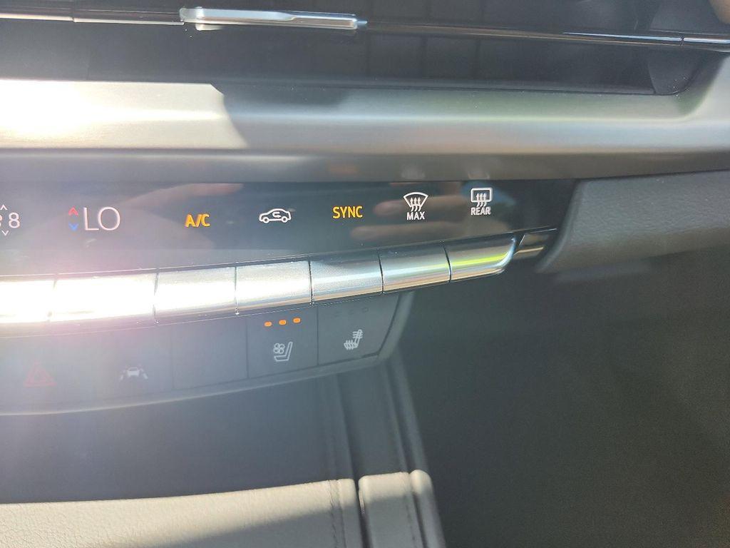 used 2024 Cadillac XT4 car, priced at $36,769