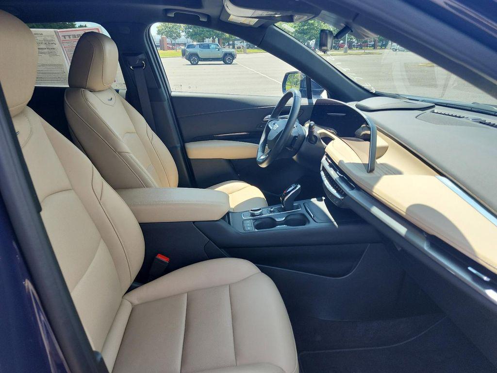 used 2024 Cadillac XT4 car, priced at $36,769