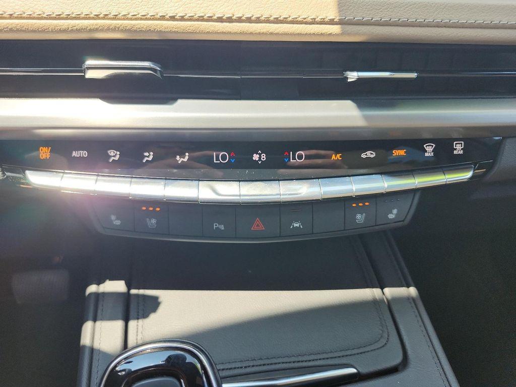 used 2024 Cadillac XT4 car, priced at $36,769