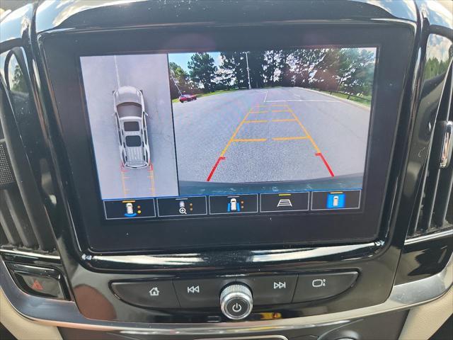 used 2022 Chevrolet Traverse car, priced at $29,149