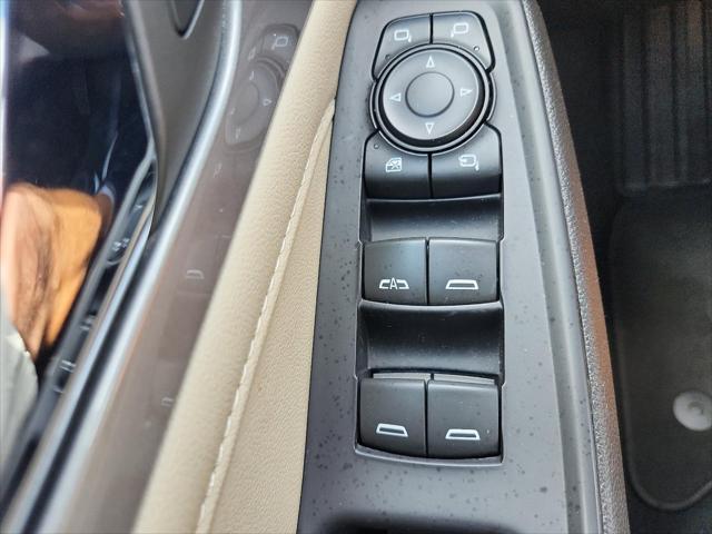 used 2022 Chevrolet Traverse car, priced at $29,149