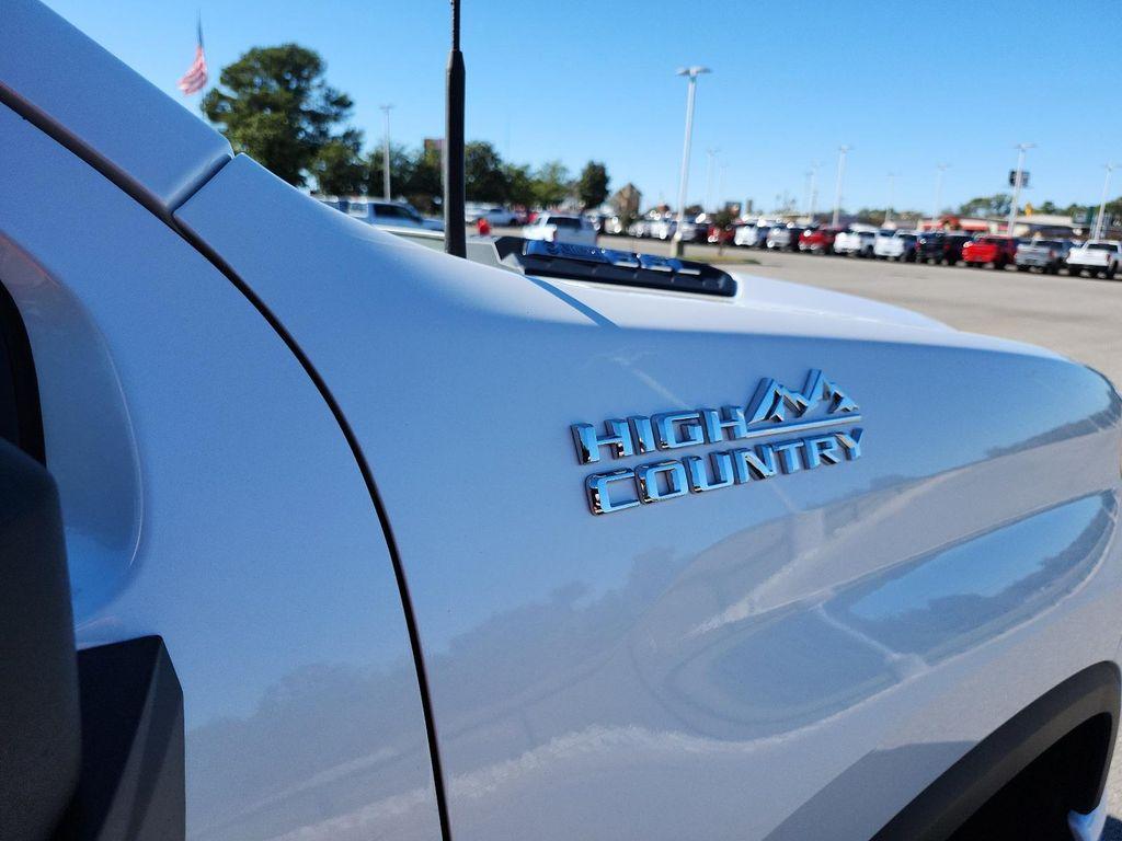 used 2024 Chevrolet Silverado 2500 car, priced at $67,589