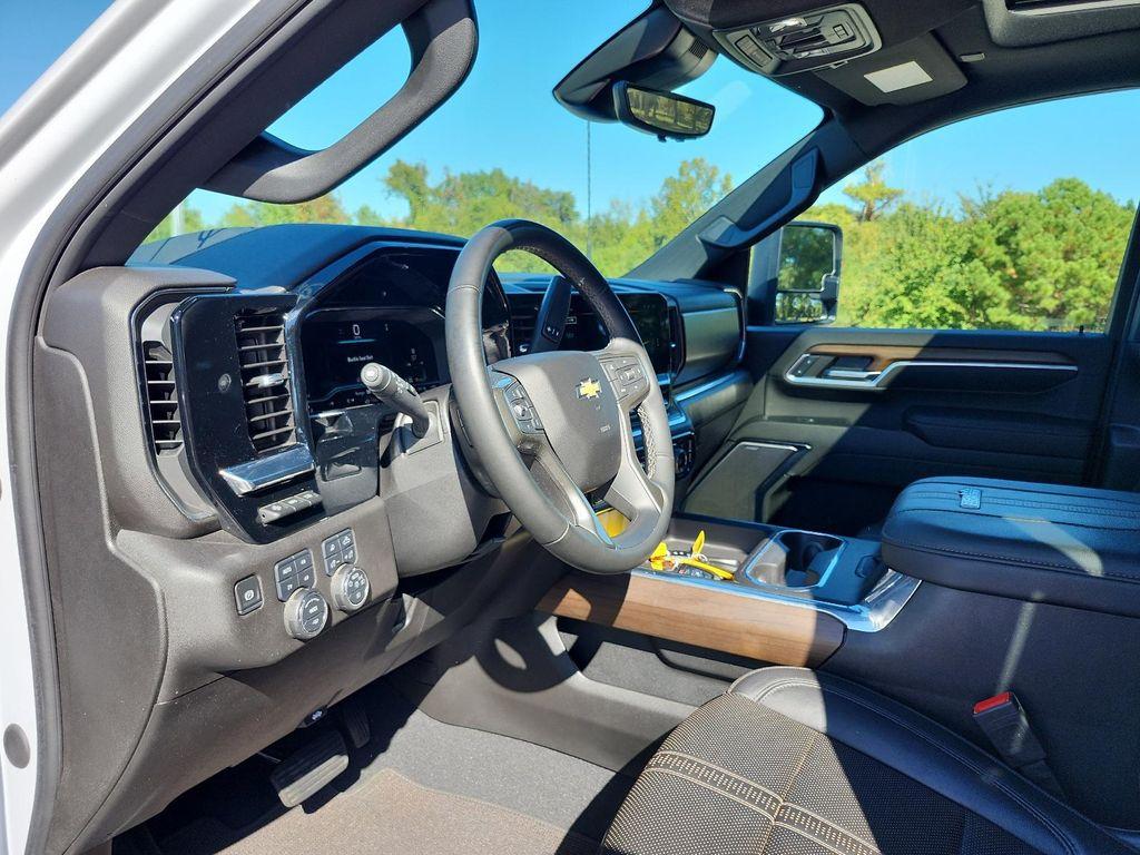 used 2024 Chevrolet Silverado 2500 car, priced at $67,589