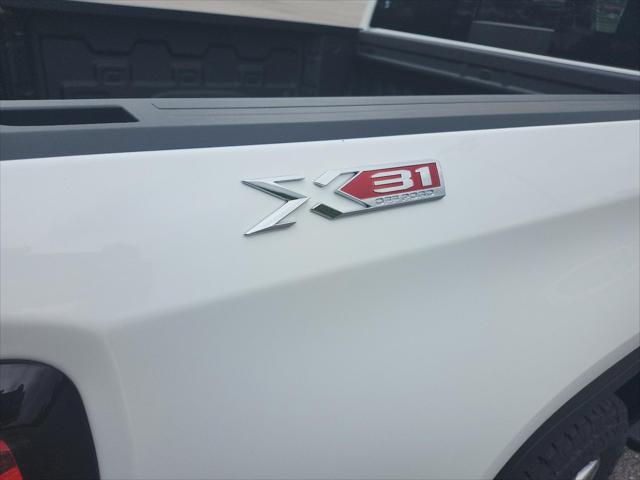 new 2025 GMC Sierra 1500 car, priced at $60,174