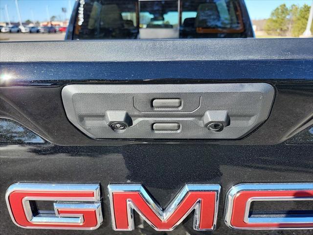 new 2025 GMC Sierra 1500 car, priced at $58,137