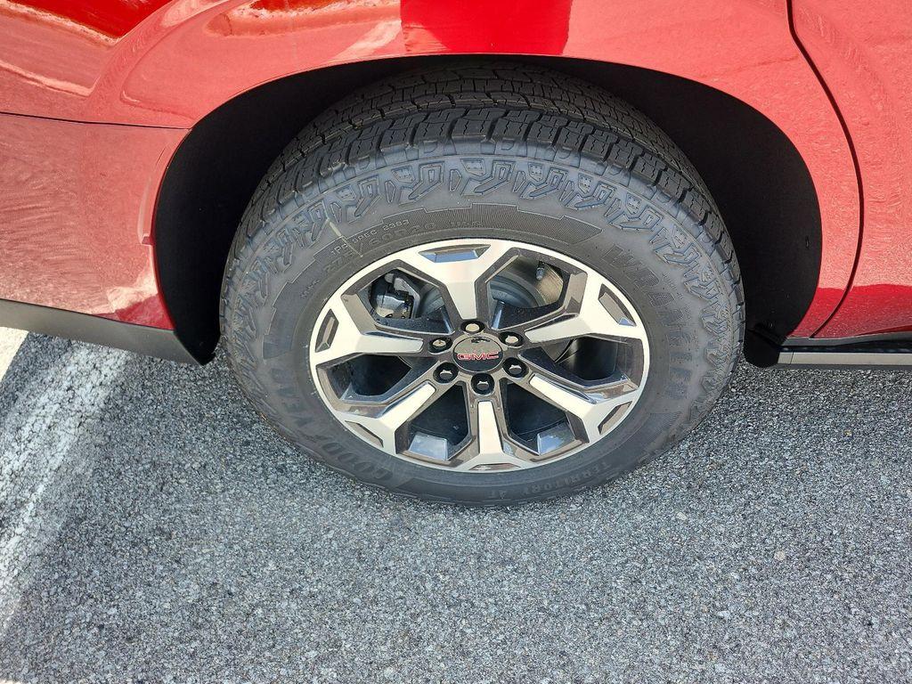 new 2025 GMC Yukon car, priced at $94,560