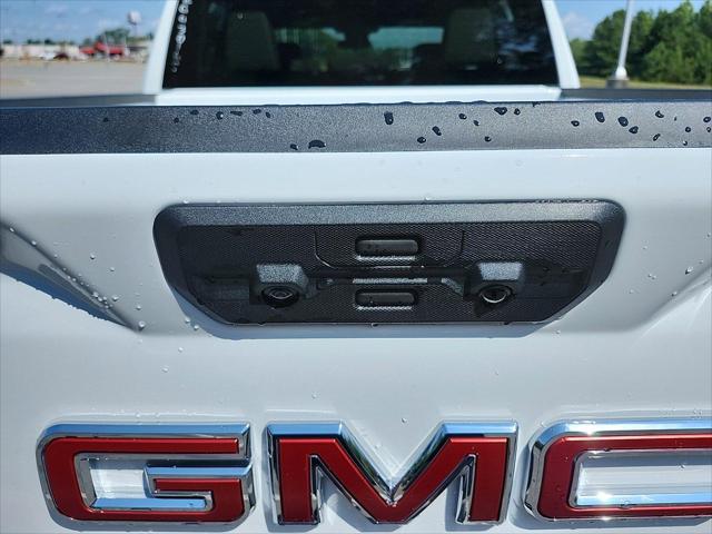 new 2024 GMC Sierra 1500 car, priced at $49,995