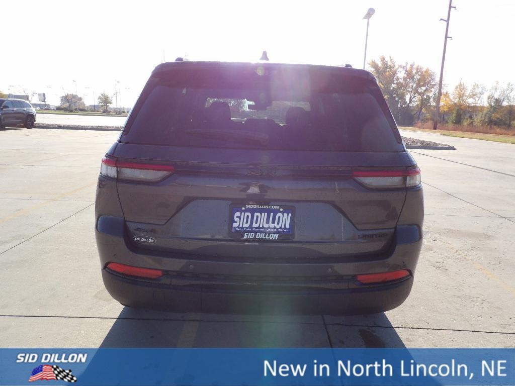 new 2025 Jeep Grand Cherokee car, priced at $50,960