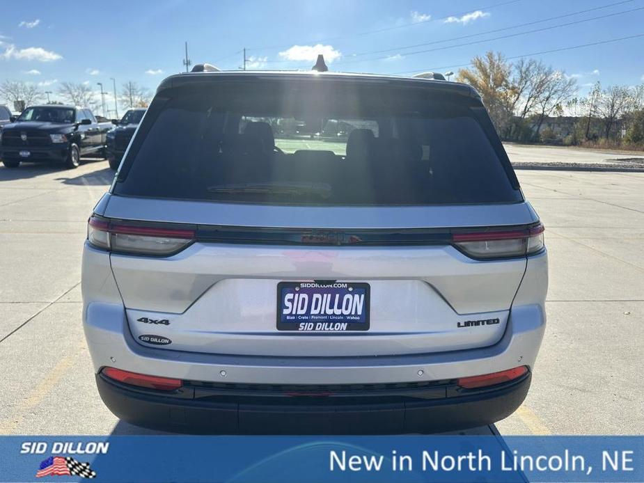 new 2025 Jeep Grand Cherokee car, priced at $46,520