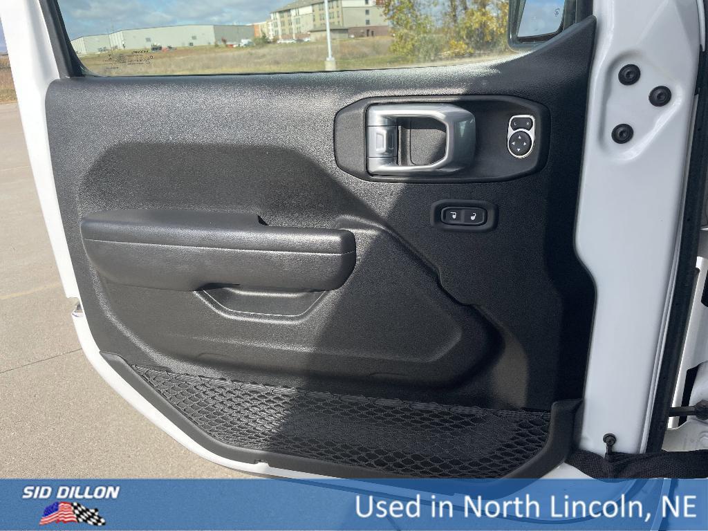 used 2021 Jeep Wrangler Unlimited car, priced at $34,592