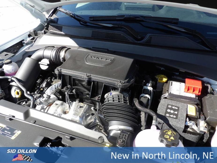 new 2025 Jeep Compass car, priced at $30,840