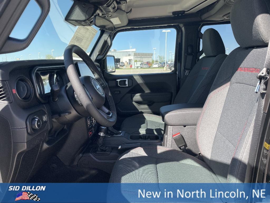 new 2025 Jeep Wrangler car, priced at $61,977