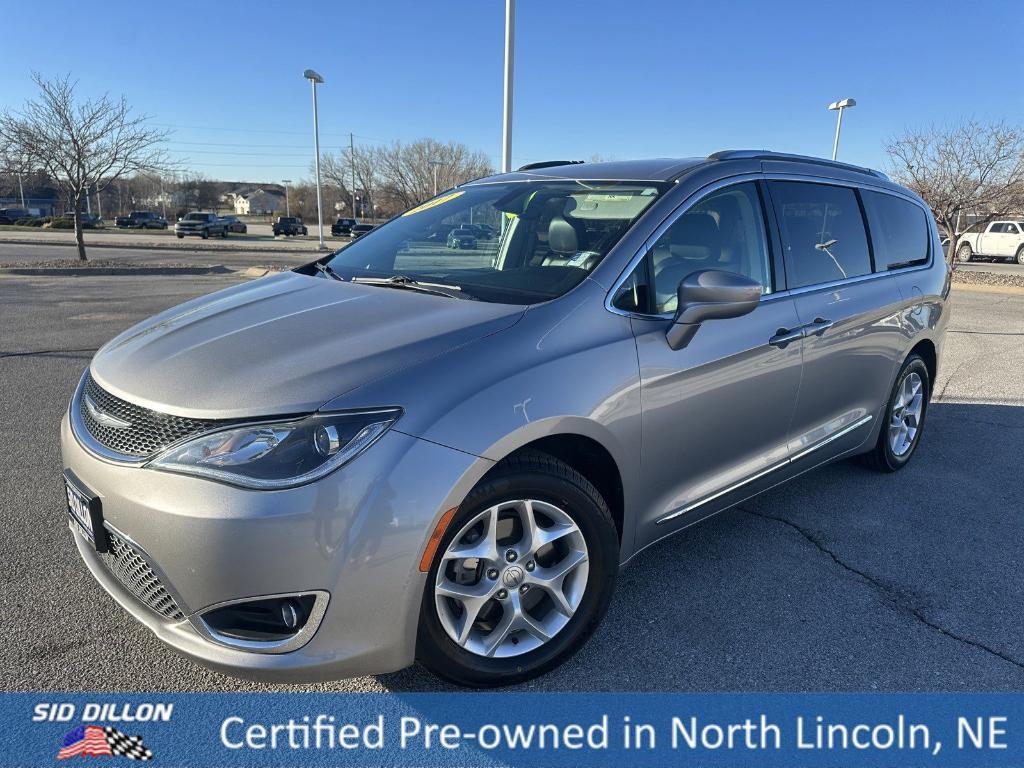 used 2017 Chrysler Pacifica car, priced at $15,492