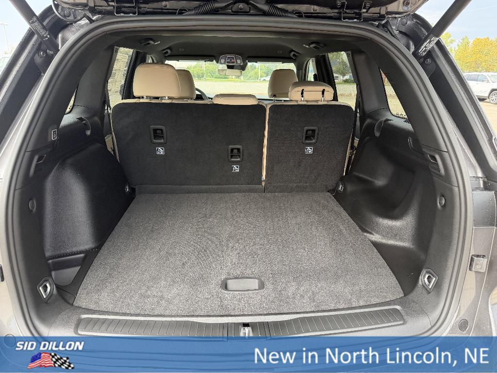 new 2025 Jeep Grand Cherokee car, priced at $44,870