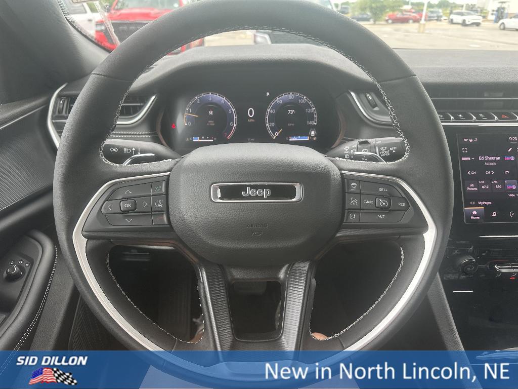 new 2025 Jeep Grand Cherokee car, priced at $42,045