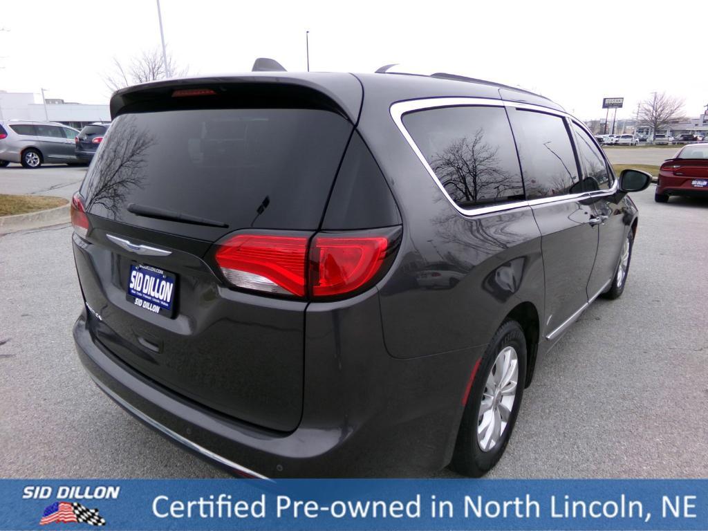 used 2018 Chrysler Pacifica car, priced at $16,991