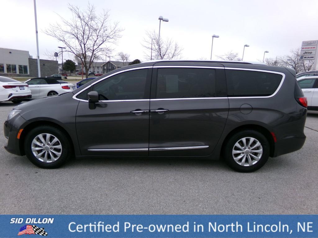 used 2018 Chrysler Pacifica car, priced at $16,991