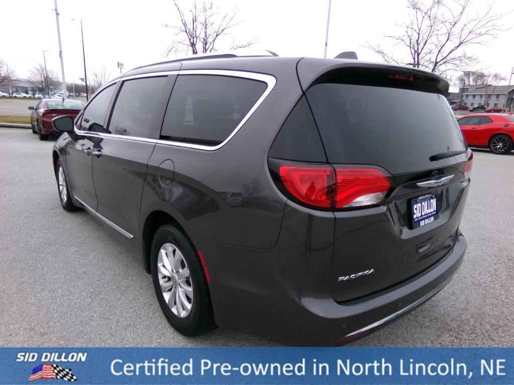 used 2018 Chrysler Pacifica car, priced at $16,991