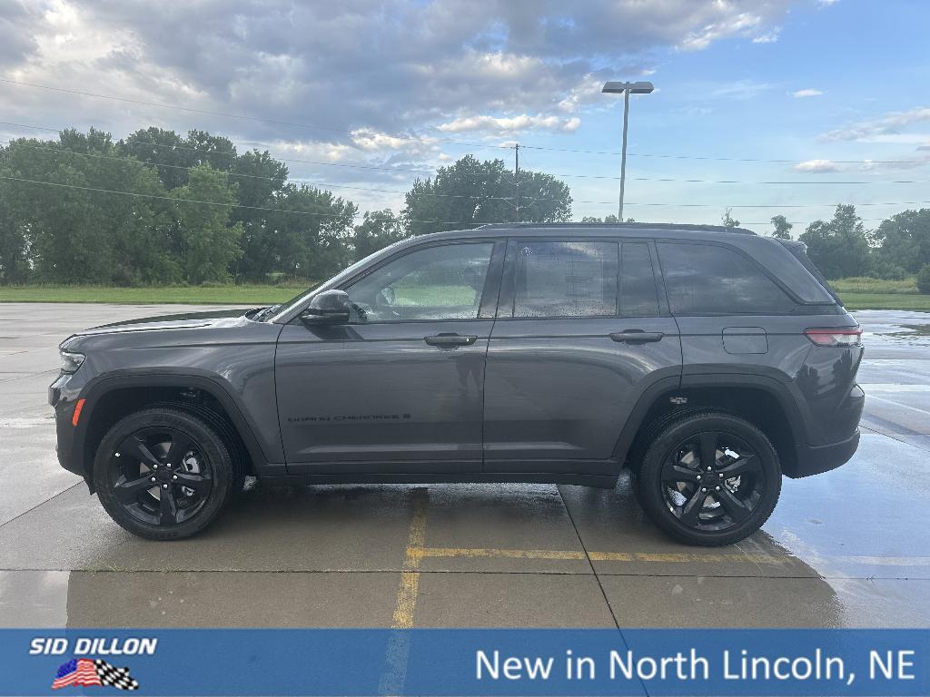 new 2025 Jeep Grand Cherokee car, priced at $42,344