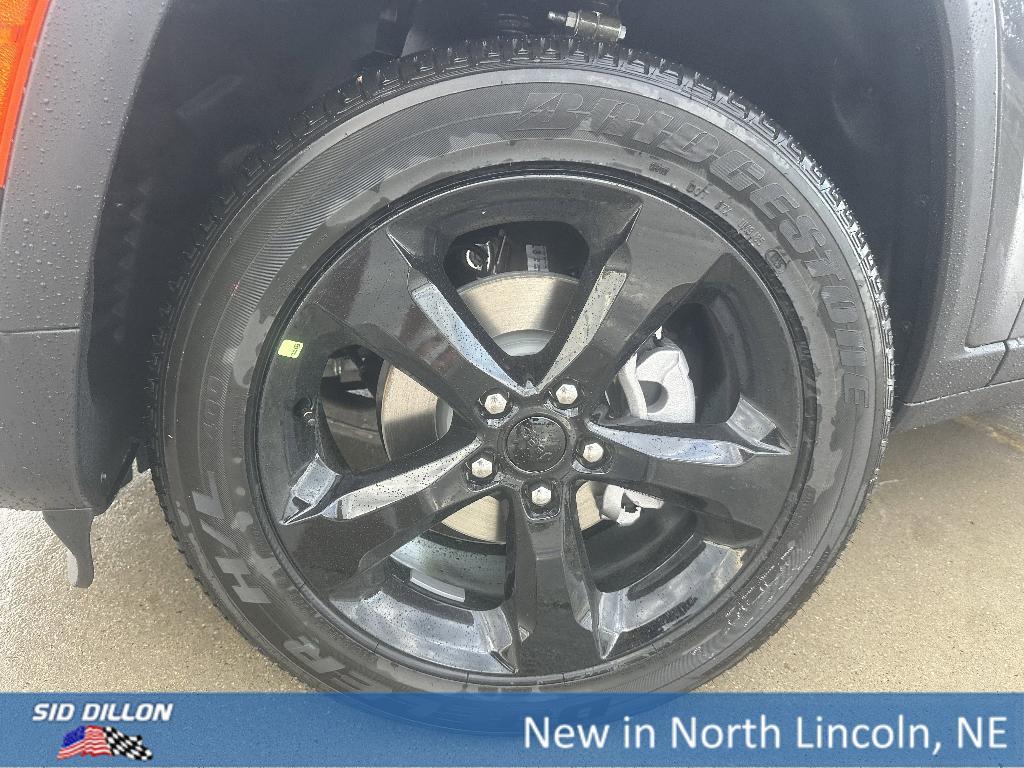 new 2025 Jeep Grand Cherokee car, priced at $42,344