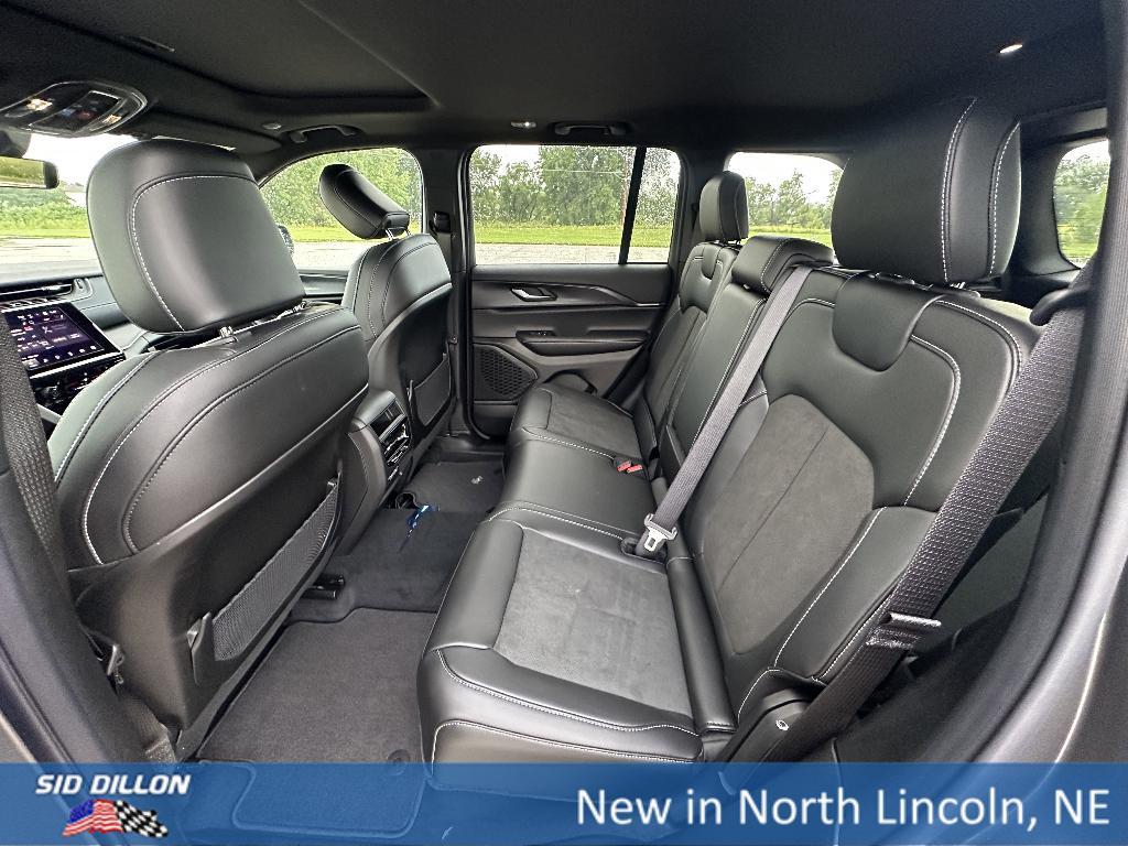 new 2025 Jeep Grand Cherokee car, priced at $42,344
