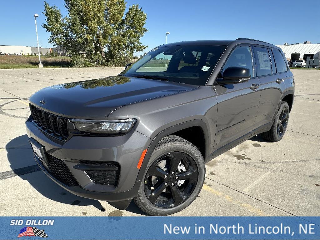 new 2025 Jeep Grand Cherokee car, priced at $41,125