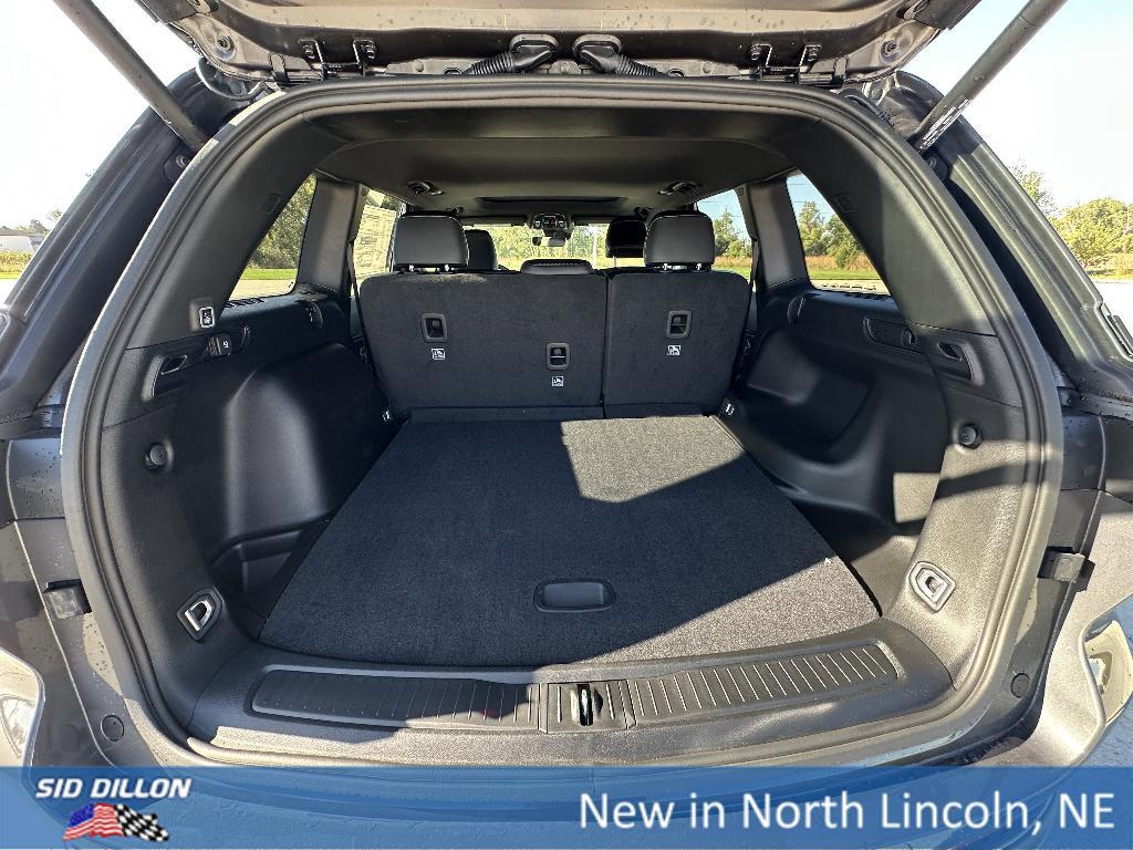 new 2025 Jeep Grand Cherokee car, priced at $41,125