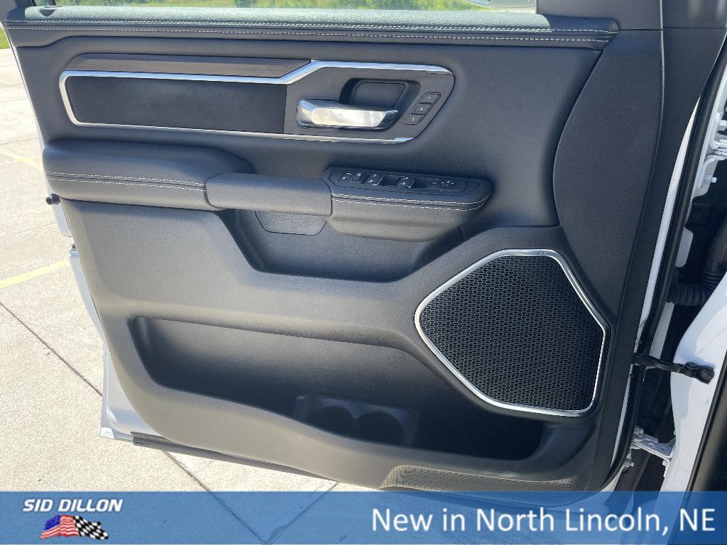 new 2025 Ram 1500 car, priced at $58,271