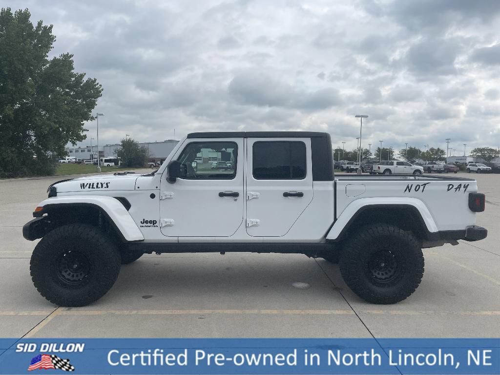 used 2021 Jeep Gladiator car, priced at $33,491