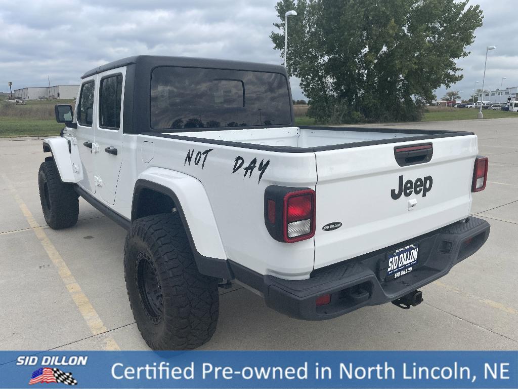 used 2021 Jeep Gladiator car, priced at $33,491