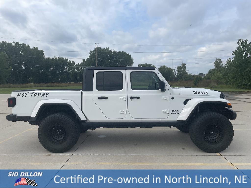 used 2021 Jeep Gladiator car, priced at $33,491