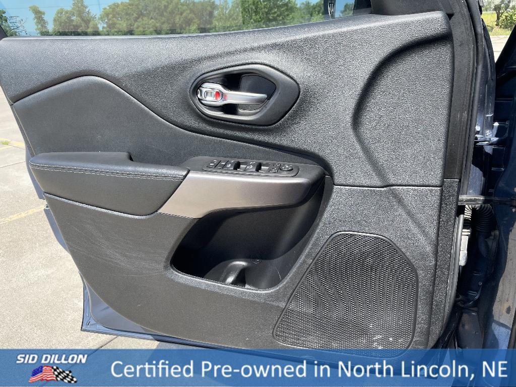 used 2021 Jeep Cherokee car, priced at $23,991