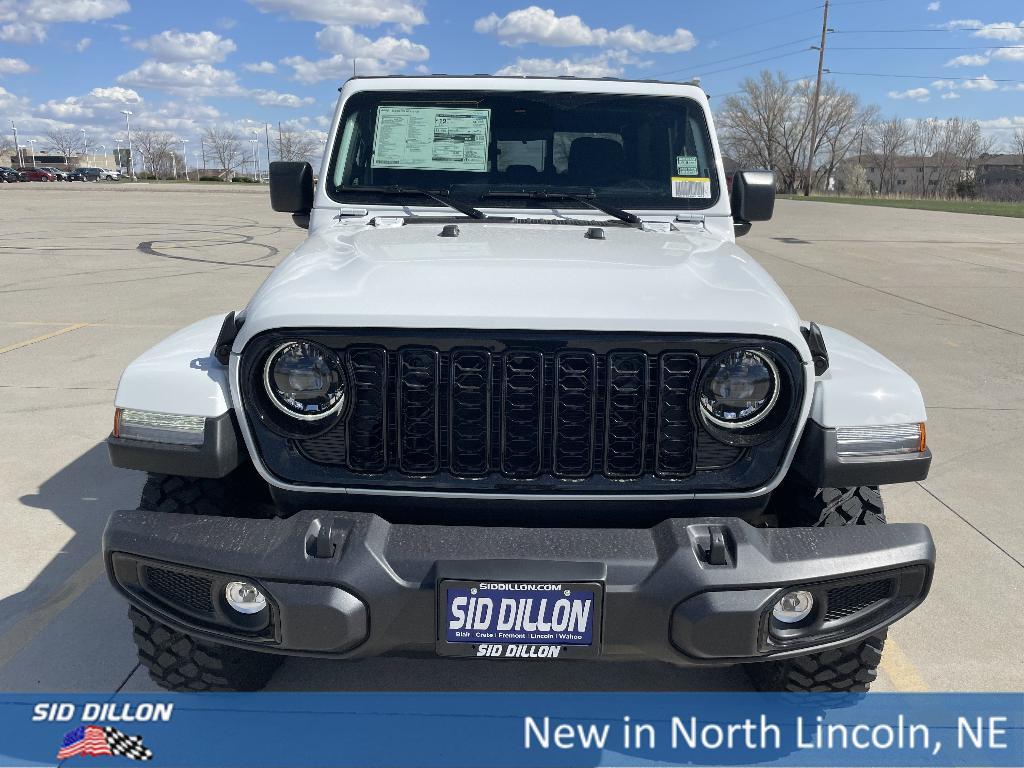 new 2025 Jeep Gladiator car, priced at $47,735