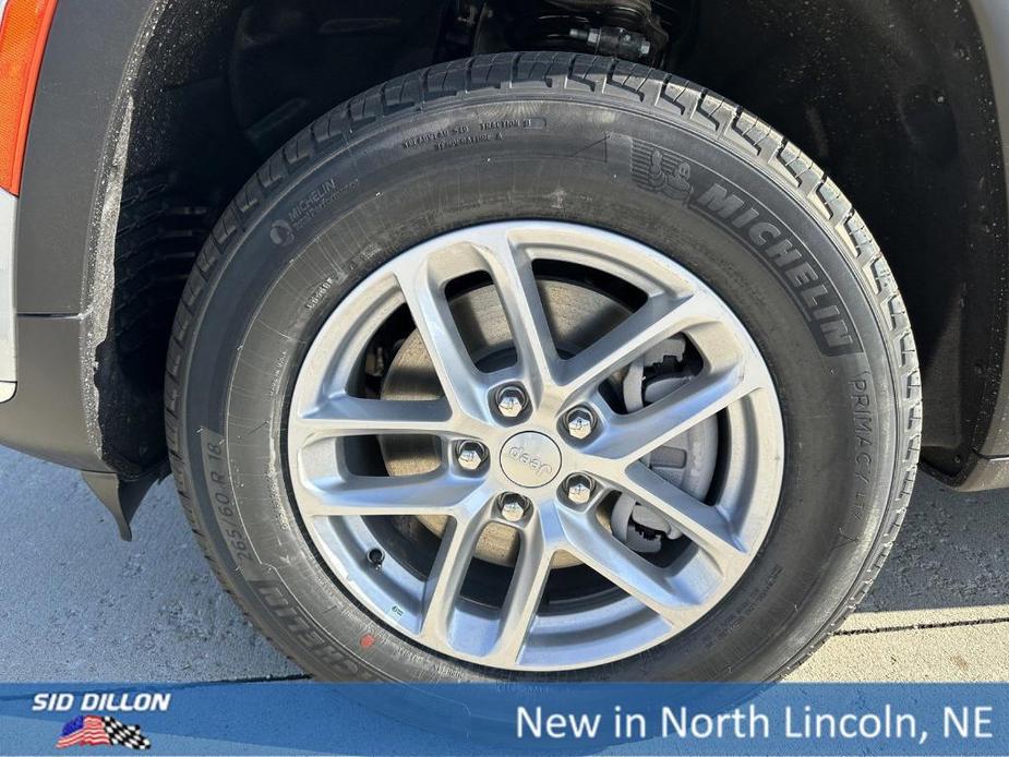 new 2024 Jeep Grand Cherokee L car, priced at $39,220