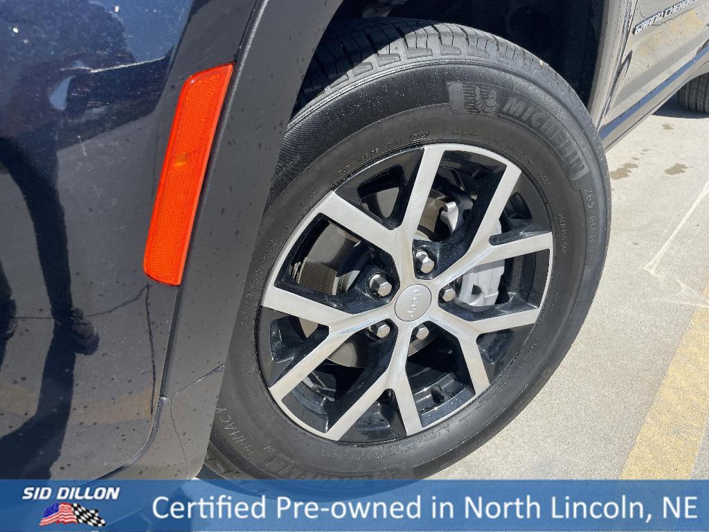 used 2024 Jeep Grand Cherokee car, priced at $40,991