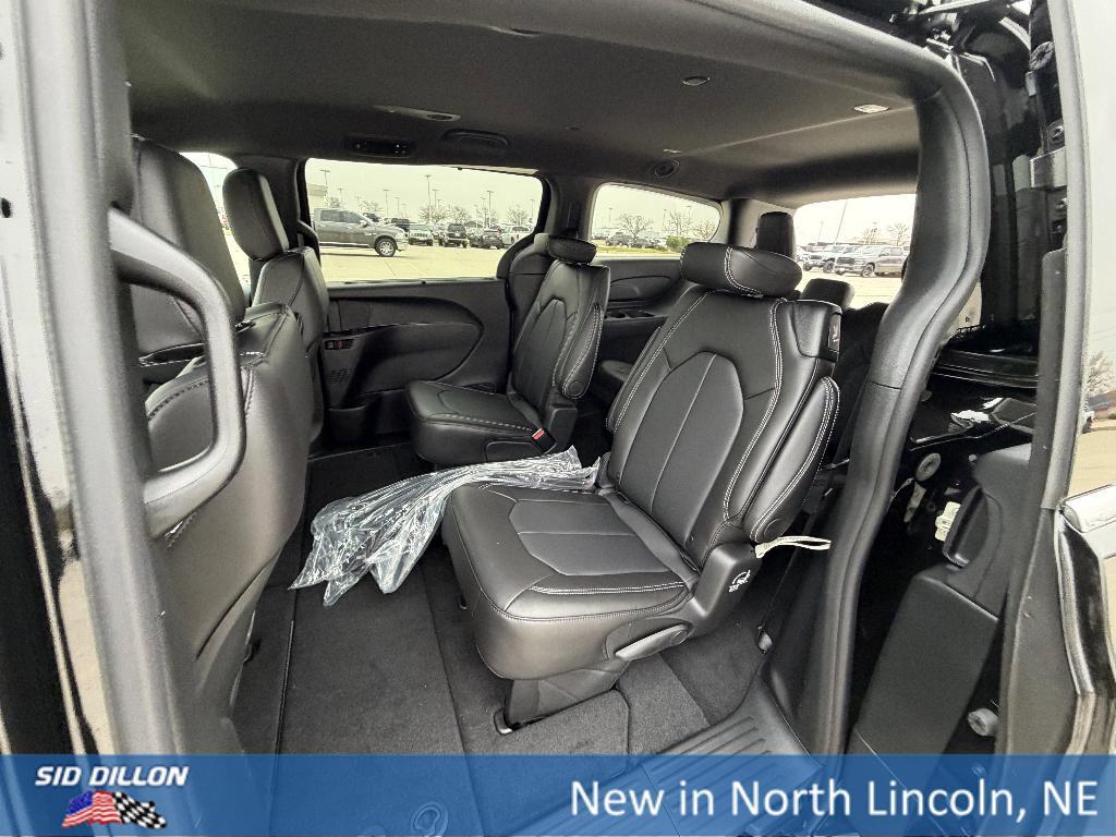 new 2026 Chrysler Pacifica car, priced at $41,420