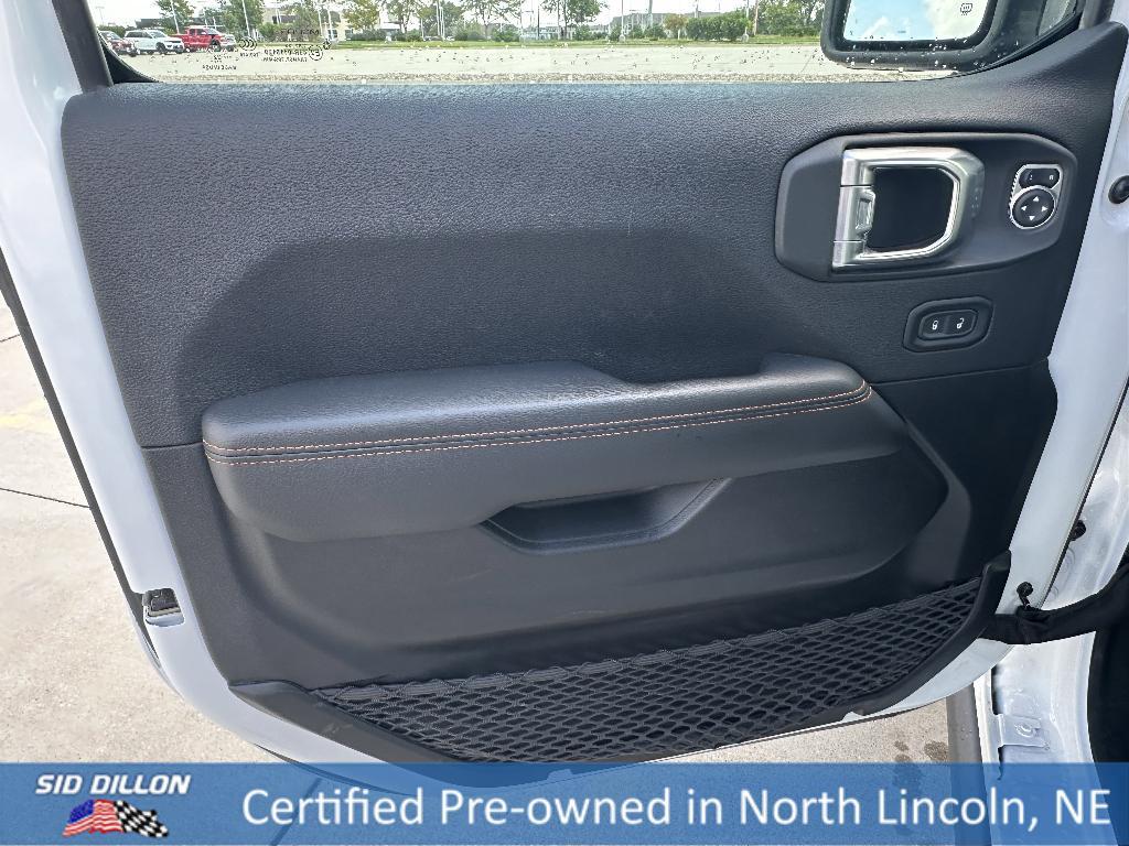 used 2022 Jeep Gladiator car, priced at $40,694