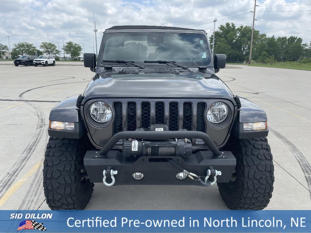 used 2021 Jeep Gladiator car, priced at $37,992