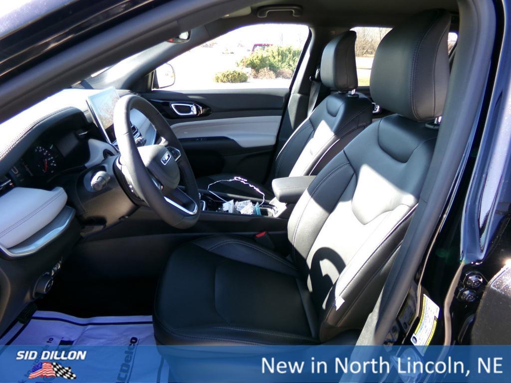 new 2025 Jeep Compass car, priced at $29,435