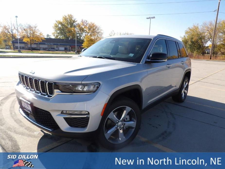 new 2025 Jeep Grand Cherokee car, priced at $46,420