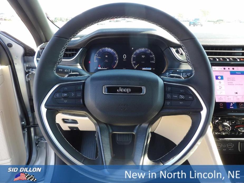 new 2025 Jeep Grand Cherokee car, priced at $46,420