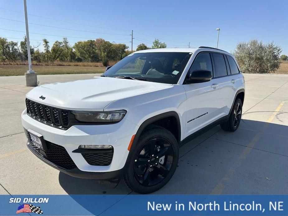 new 2025 Jeep Grand Cherokee car, priced at $46,425