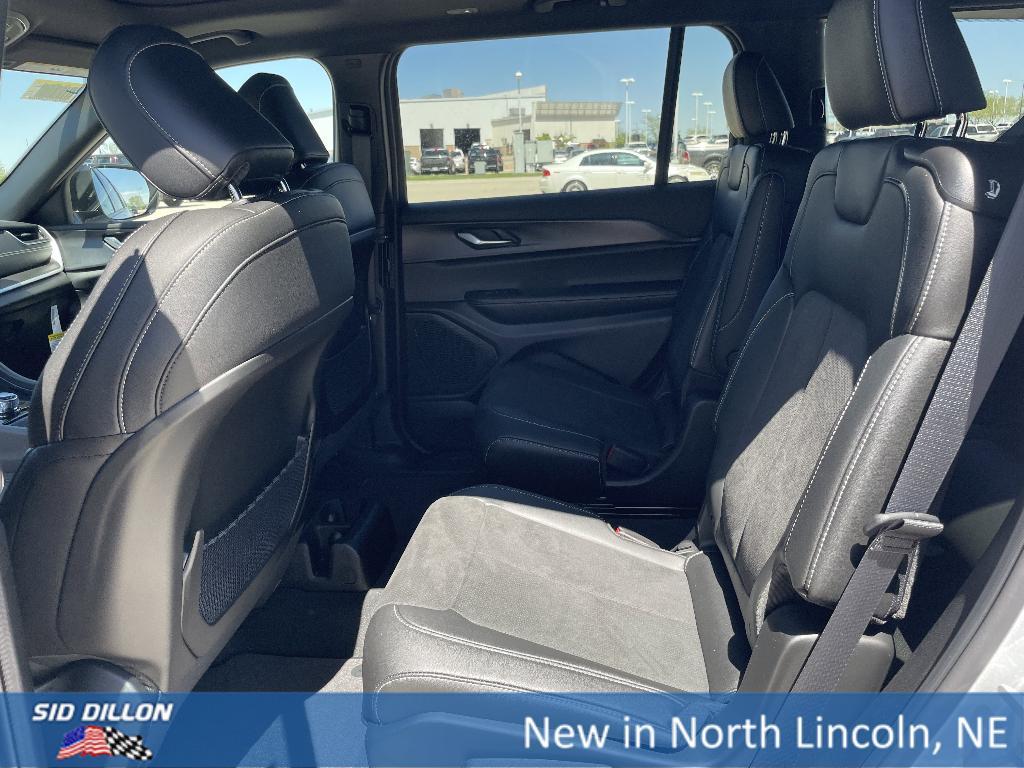 new 2025 Jeep Grand Cherokee L car, priced at $45,217