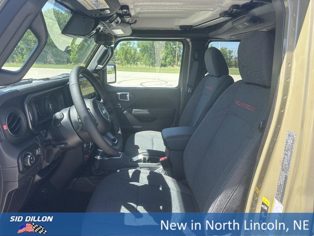 new 2025 Jeep Gladiator car, priced at $49,625