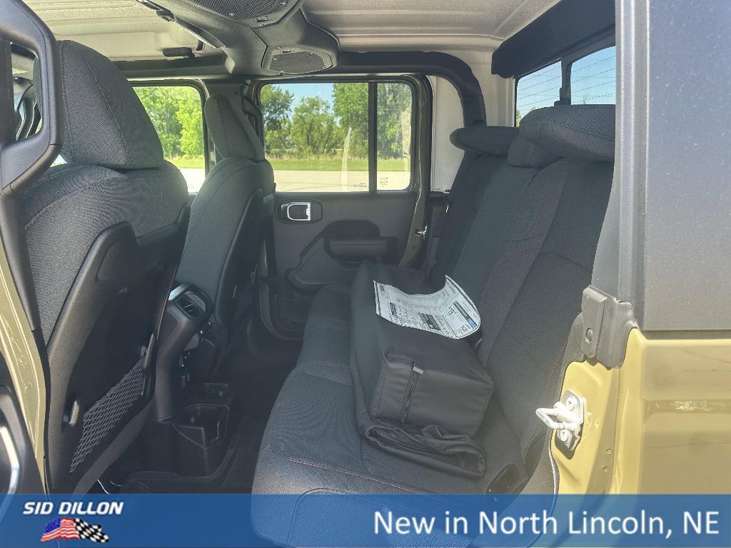 new 2025 Jeep Gladiator car, priced at $49,625